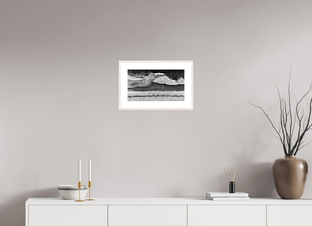 16 x 9″, Changeable Magnetic Frame Monochrome Swell